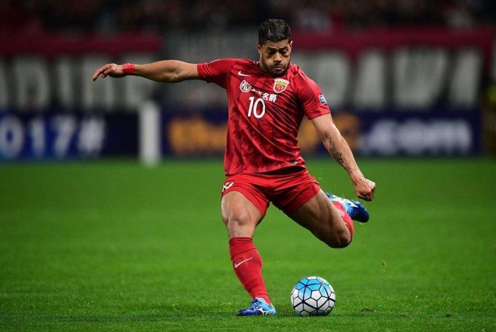 Beşiktaş Hulku transfer ettiğini her an açıklayabilir