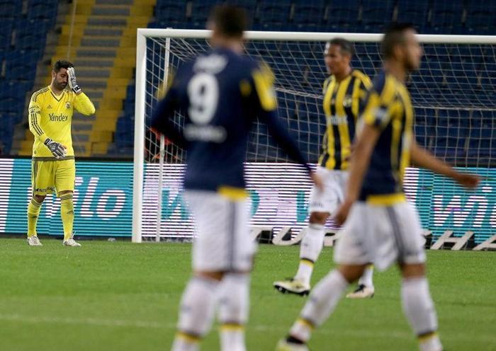 En az 10 oyuncu bavulunu topladı