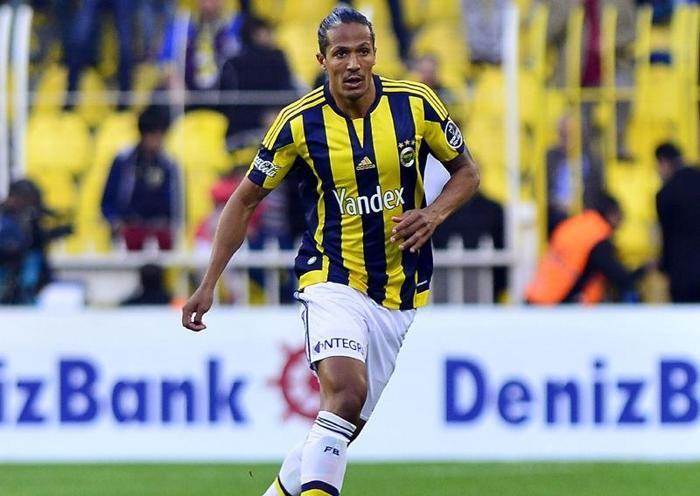 En az 10 oyuncu bavulunu topladı