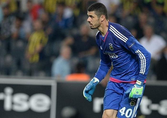 En az 10 oyuncu bavulunu topladı