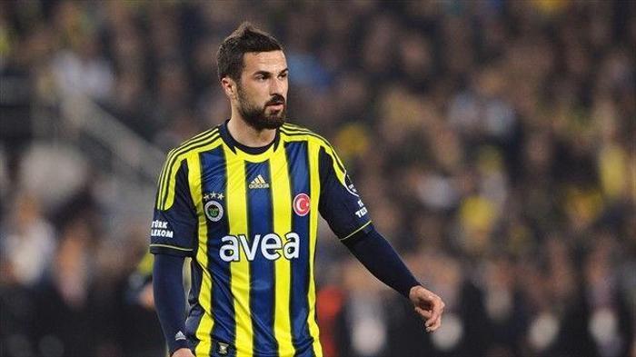 En az 10 oyuncu bavulunu topladı