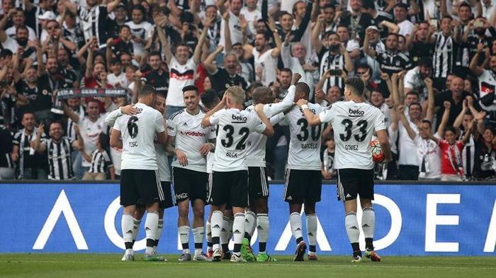Geldi, gördü, şampiyon oldu