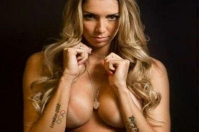 Thaisa Menezes Eczacıbaşında