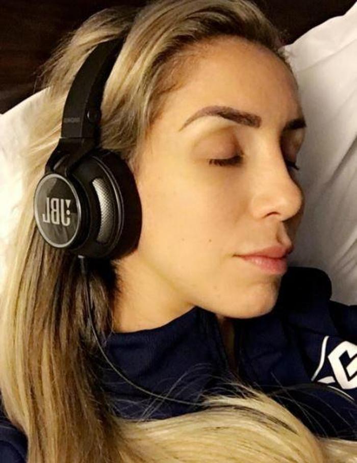 Thaisa Menezes Eczacıbaşında