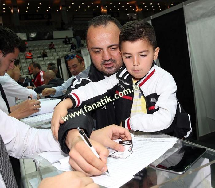 Beşiktaş Kulübünün kongresinden kareler