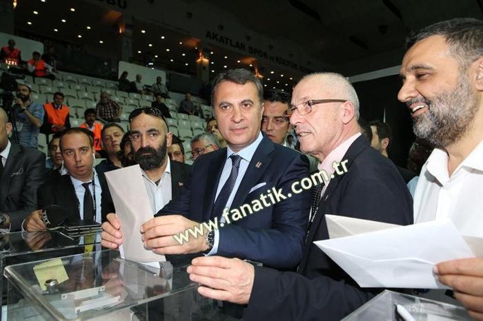 Beşiktaş Kulübünün kongresinden kareler