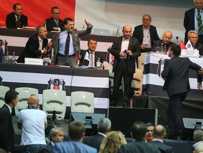 Fikret Orman kongre üyesini yumrukladı