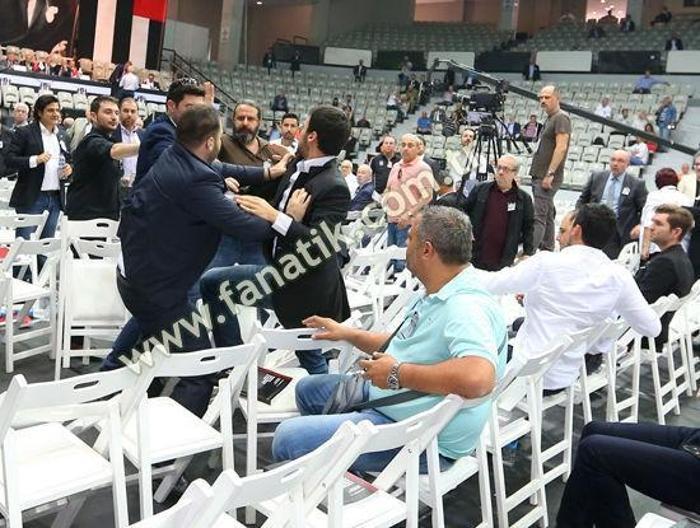 Beşiktaş kongresinde kavga