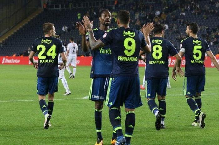 FUTBOLCULAR İNANMIŞ () AMA...