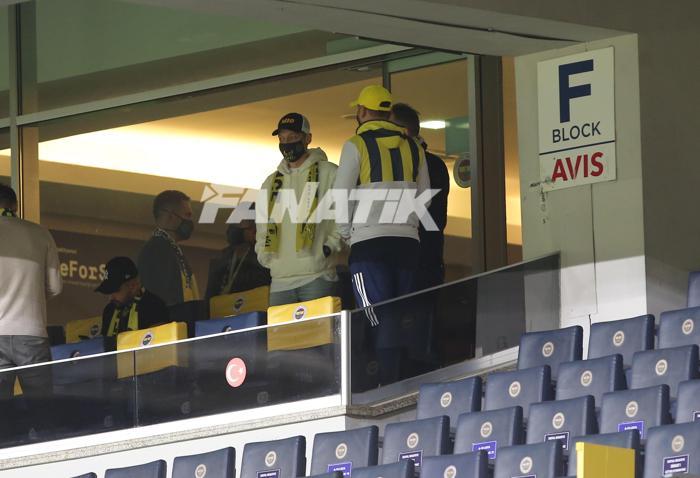 Fenerbahçenin rüya transferi Mesut Özil Kadıköyde