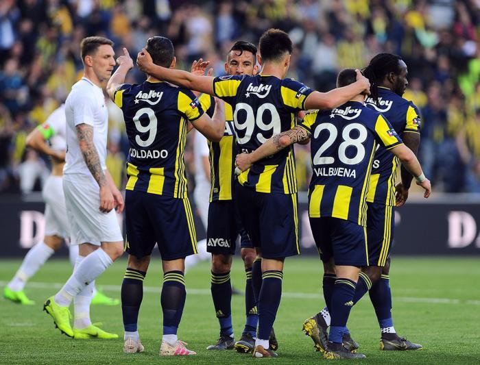 14 - FENERBAHÇE 40 PUAN