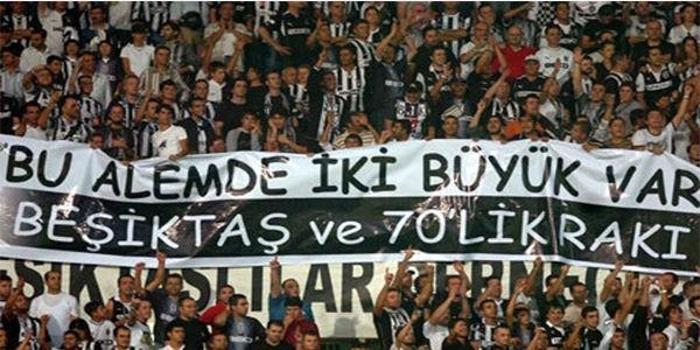 Orantısız Zeka Kullanan Beşiktaş Taraftarlarından Efsaneleşmiş 36 Pankart ve Duvar Yazısı