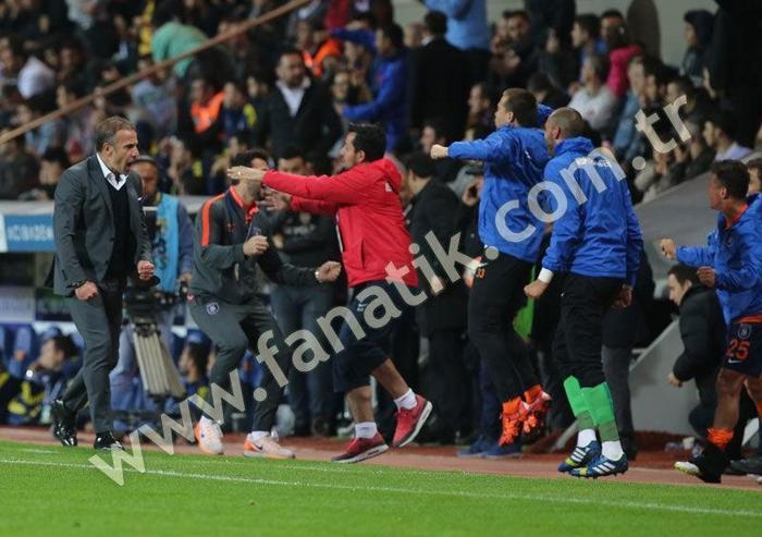 Emre Belözoğlu, Fenerbahçe taraftarını şok etti