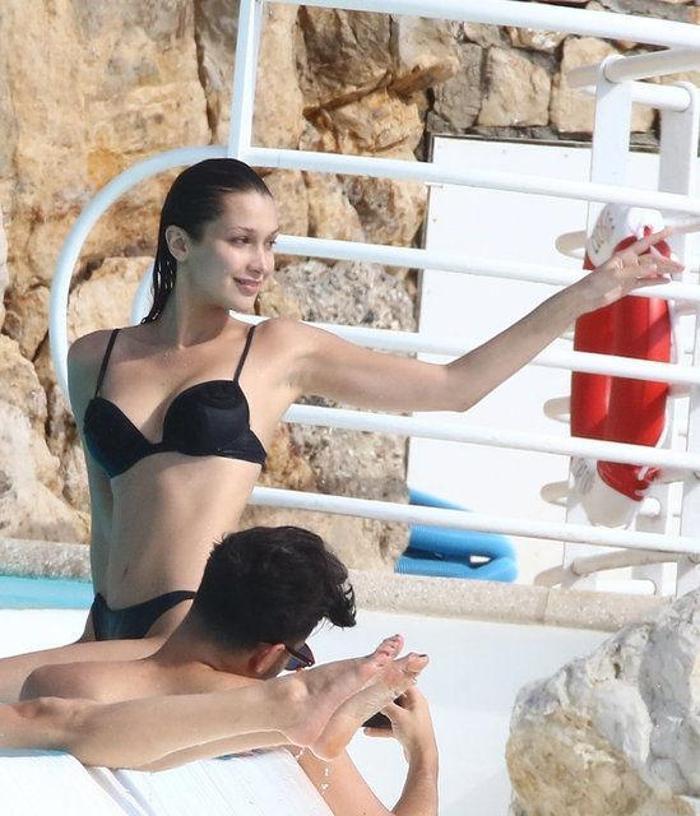 Bella Hadidin Cannes tatili