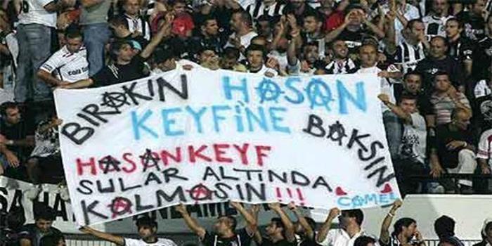 Orantısız Zeka Kullanan Beşiktaş Taraftarlarından Efsaneleşmiş 36 Pankart ve Duvar Yazısı