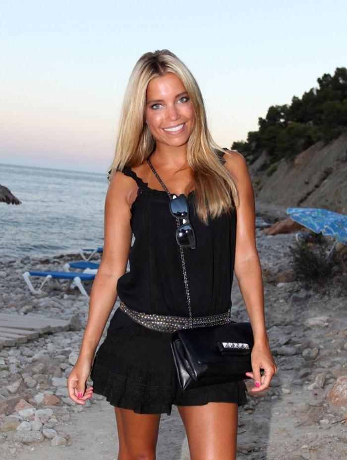 Rafael van der Vaartın eski eşi Sylvie Meis kariyerine geri döndü