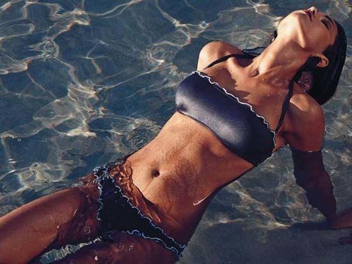 Federica Nargi futbolcu sevgilisini kızdıracak