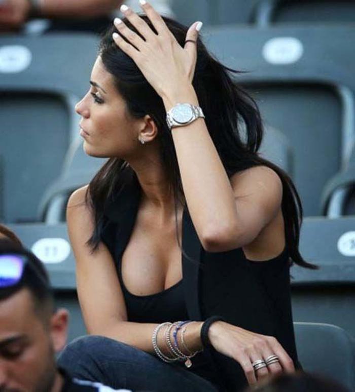 Federica Nargi futbolcu sevgilisini kızdıracak