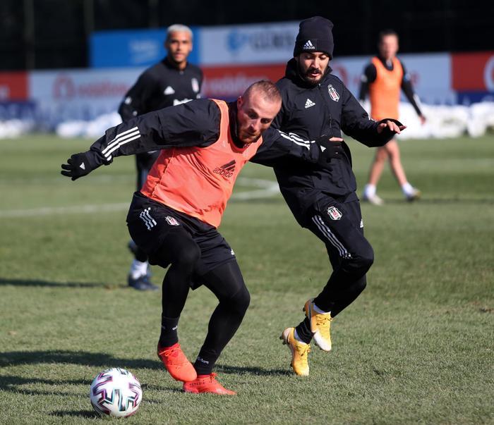 Beşiktaşta yüzler gülüyor İşte Göztepe maçı hazırlıklarından kareler