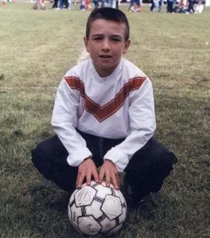 Ünlü futbolcuların çocukluk fotoğrafları