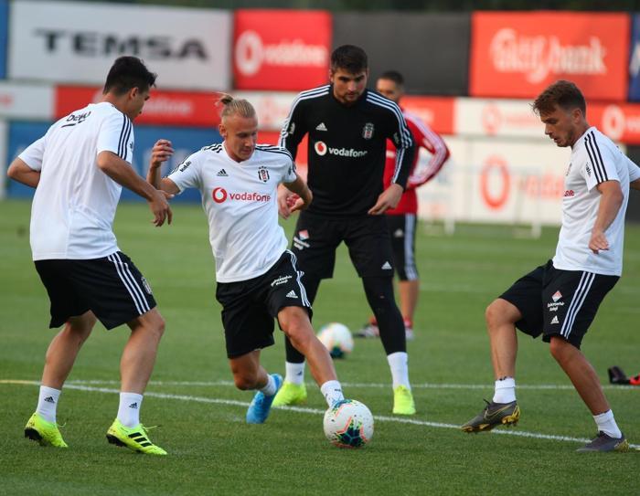 NKoudou Beşiktaşla ilk antrenmanına çıktı