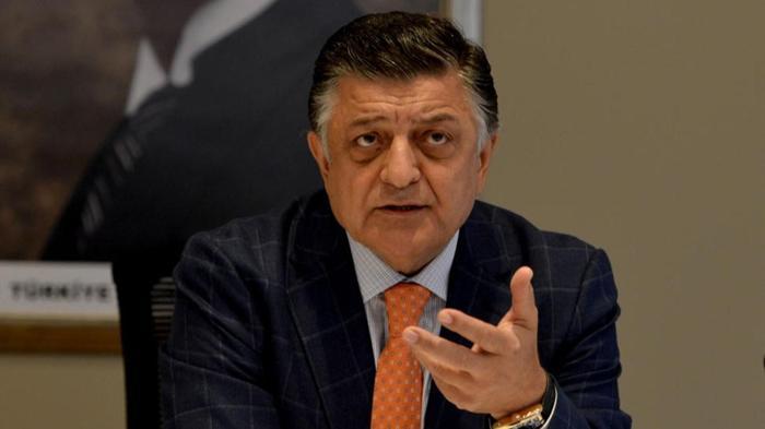 Yılmaz Vuralın çalıştırdığı takımlar