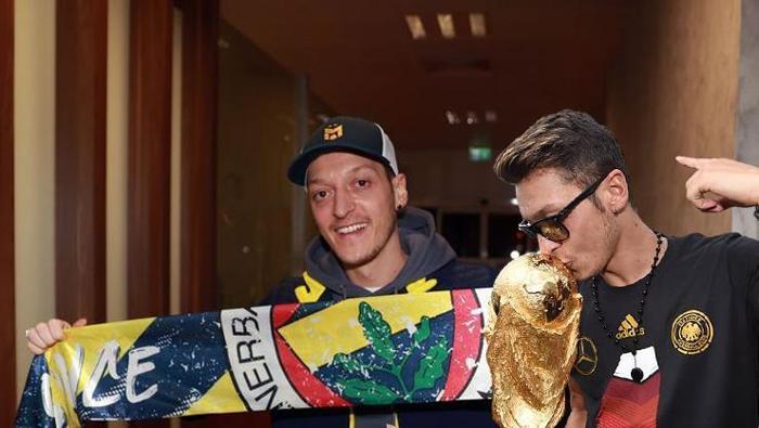 Mesut Özil - Fenerbahçe