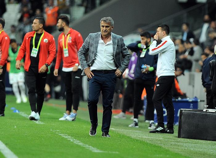 Fanatik yazarlarının Beşiktaş - Alanyaspor maçı yorumları