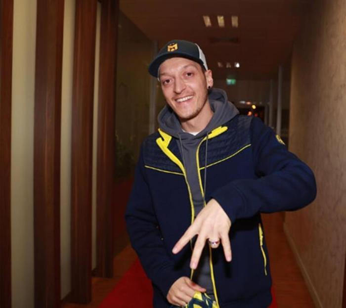 Son dakika - Fenerbahçenin yeni transferi Mesut Özil dünyanın gündeminde