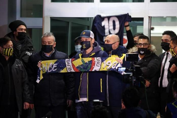 Son dakika - Fenerbahçenin yeni transferi Mesut Özil dünyanın gündeminde