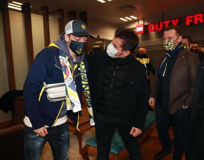 Son dakika - Fenerbahçenin yeni transferi Mesut Özil dünyanın gündeminde