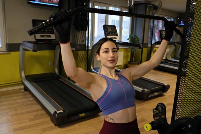 Tilbe Meyra Ezim, bikini fitness yarışmasına hazırlanıyor Bikini Fitness nedir