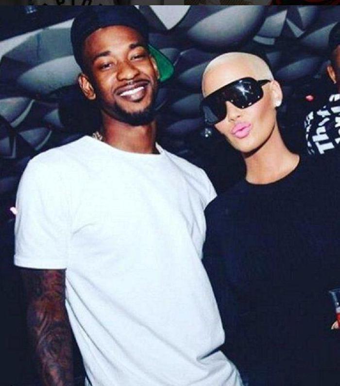 Amber Rose Instagramda olay yarattı