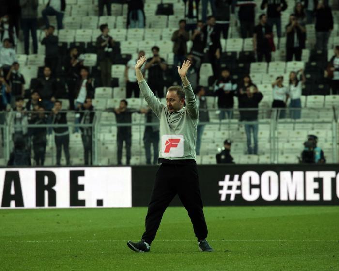 Vodafone Parkta Sergen Yalçın fırtınası Taraftar istedi, geri döndü