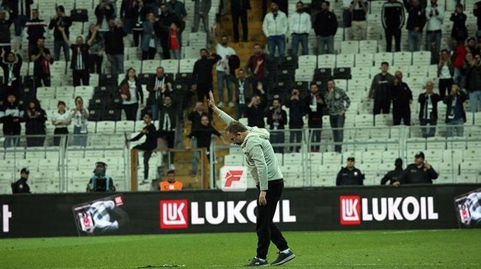 Vodafone Parkta Sergen Yalçın fırtınası Taraftar istedi, geri döndü