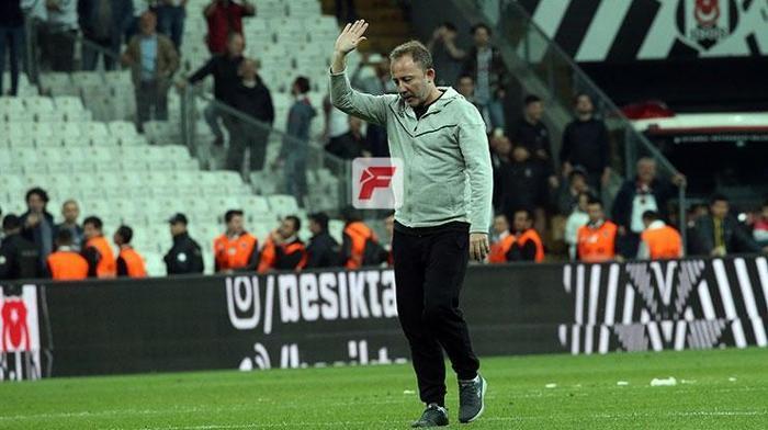 Vodafone Parkta Sergen Yalçın fırtınası Taraftar istedi, geri döndü