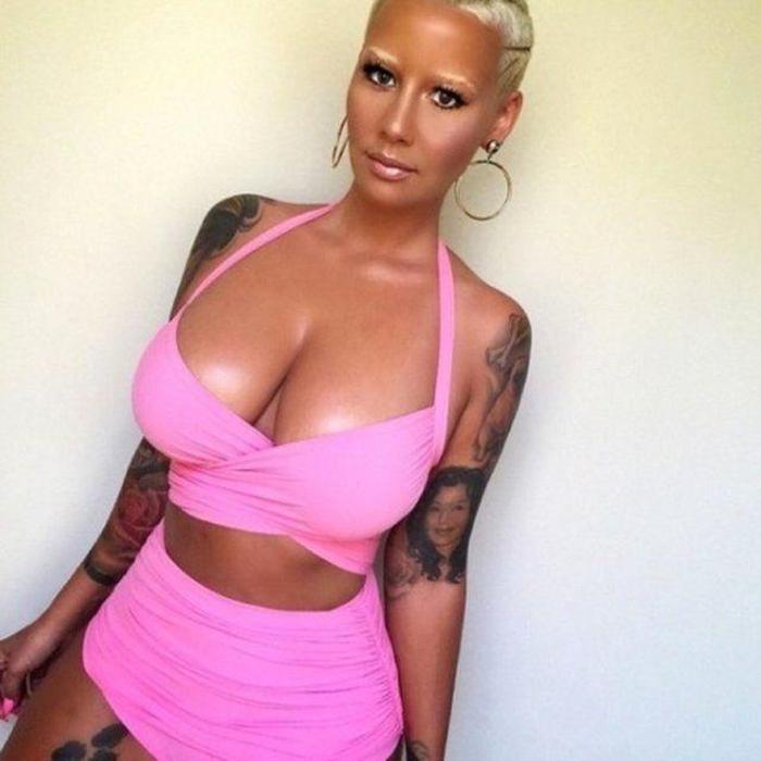 Amber Rose Instagramda olay yarattı