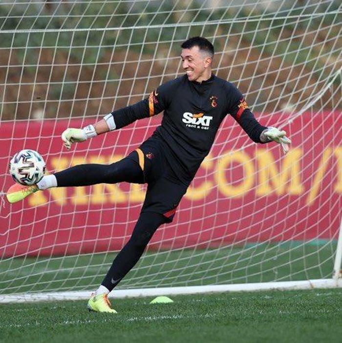 Galatasaray son dakika: Beşiktaş derbisi öncesi Fernando Muslera müjdesi