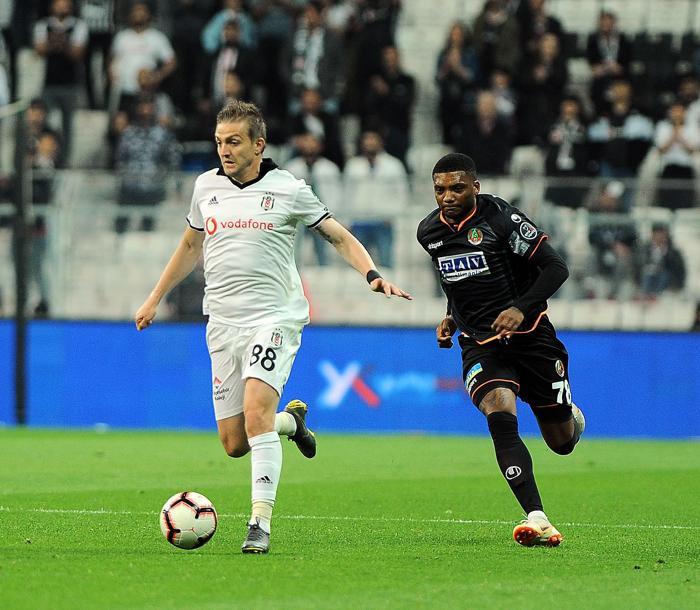 Beşiktaş - Alanyaspor maçından ekrana yansımayanlar