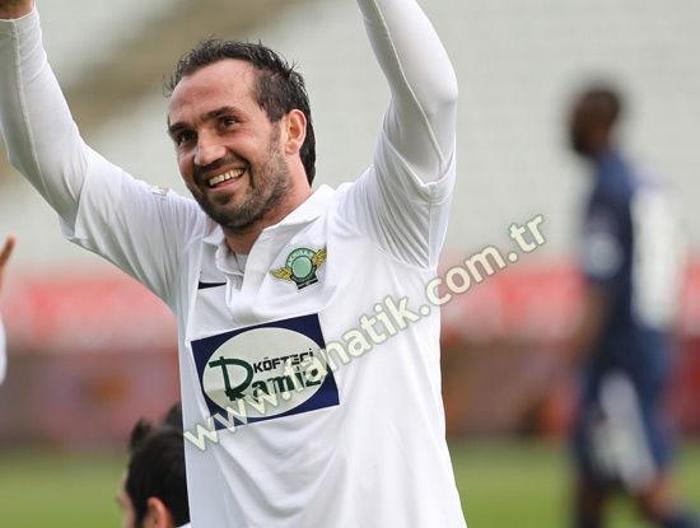 6. Theofanis Gekas - 10 Gol