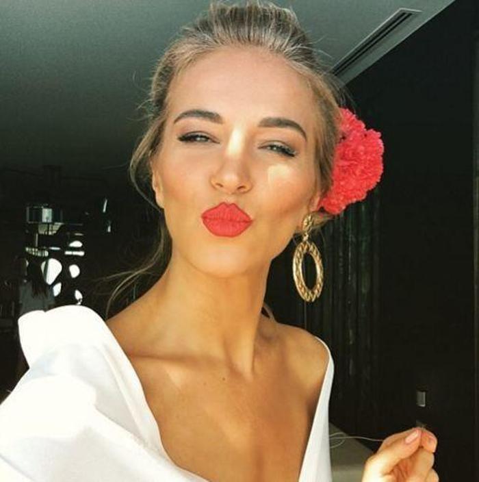 BURCU ESMERSOYDAN ESNAF TAKTİĞİ