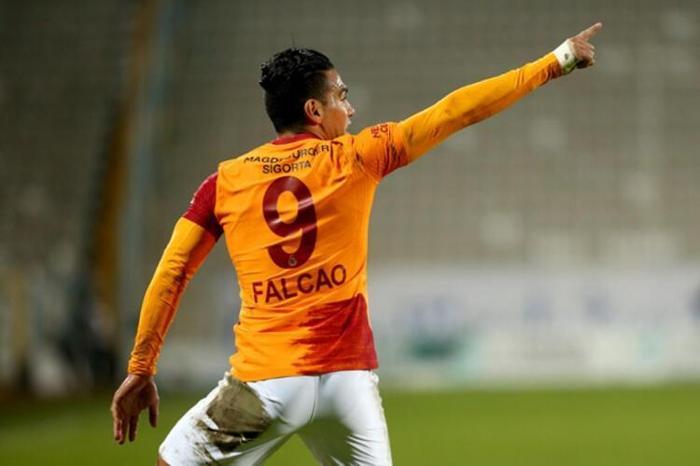 Son dakika - Falcao Galatasaray yönetimine ayrılık için şart koştu