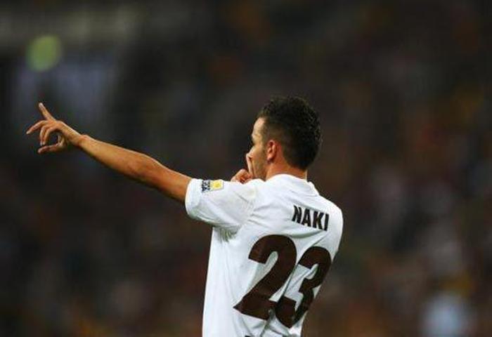 DENİZ NAKİ (ST.PAULI)