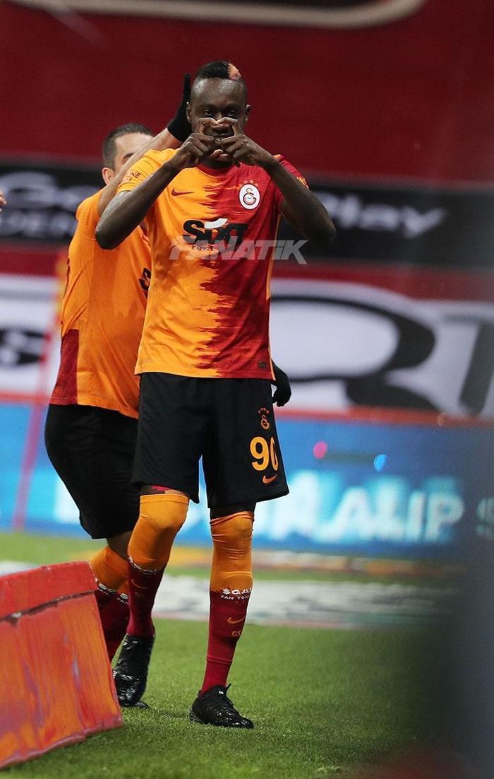 Galatasaray-Gençlerbirliği maçından kareler Fatih Terim...