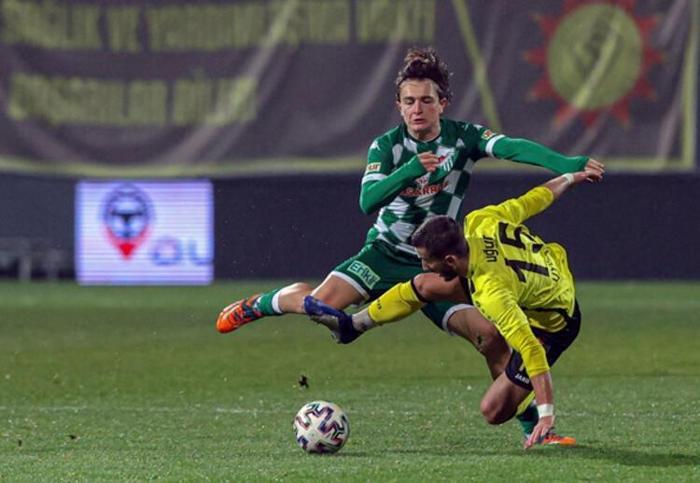 Son dakika transfer haberi Bursasporda Ali Akman bombası Yeni takımını duyurdular...