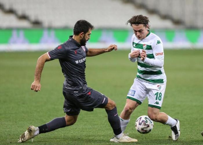 Son dakika transfer haberi Bursasporda Ali Akman bombası Yeni takımını duyurdular...
