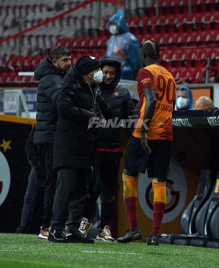 Galatasaray-Gençlerbirliği maçından kareler Fatih Terim...