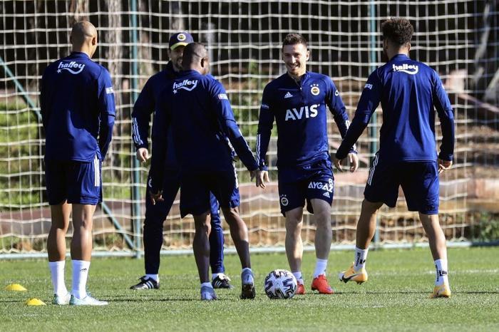 Fenerbahçede son dakika Erol Buluttan sürpriz tercih
