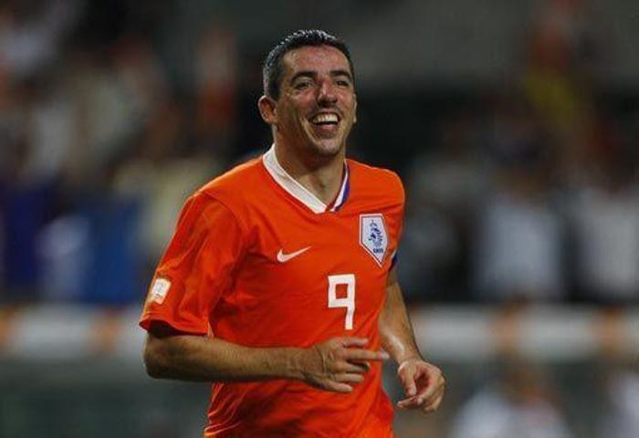 ROY MAKAAY