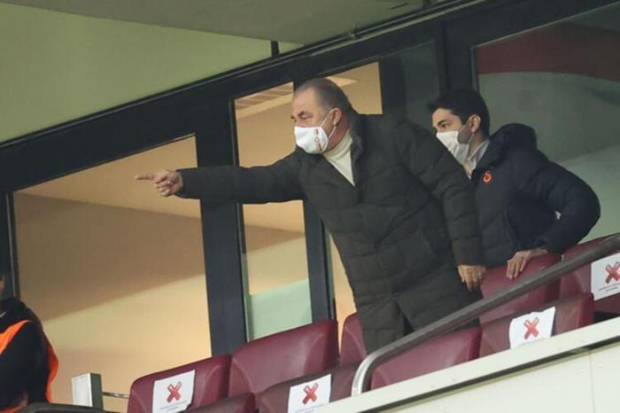 Son dakika Galatasaray transfer haberleri - 3 yıldız için karar Görüşmeler başladı...